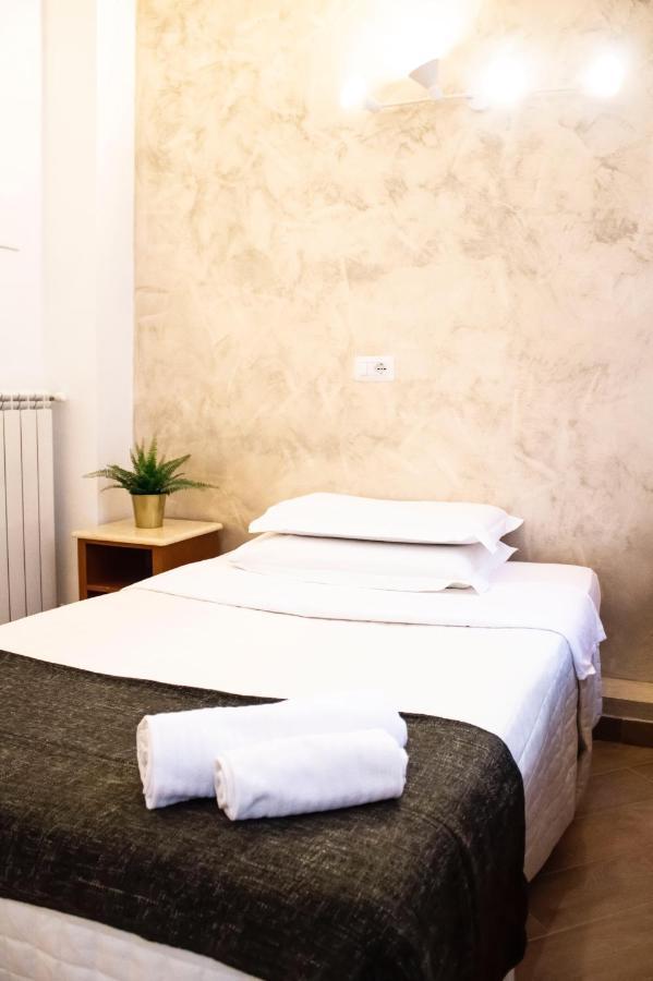 Hotel Capri Róma Kültér fotó