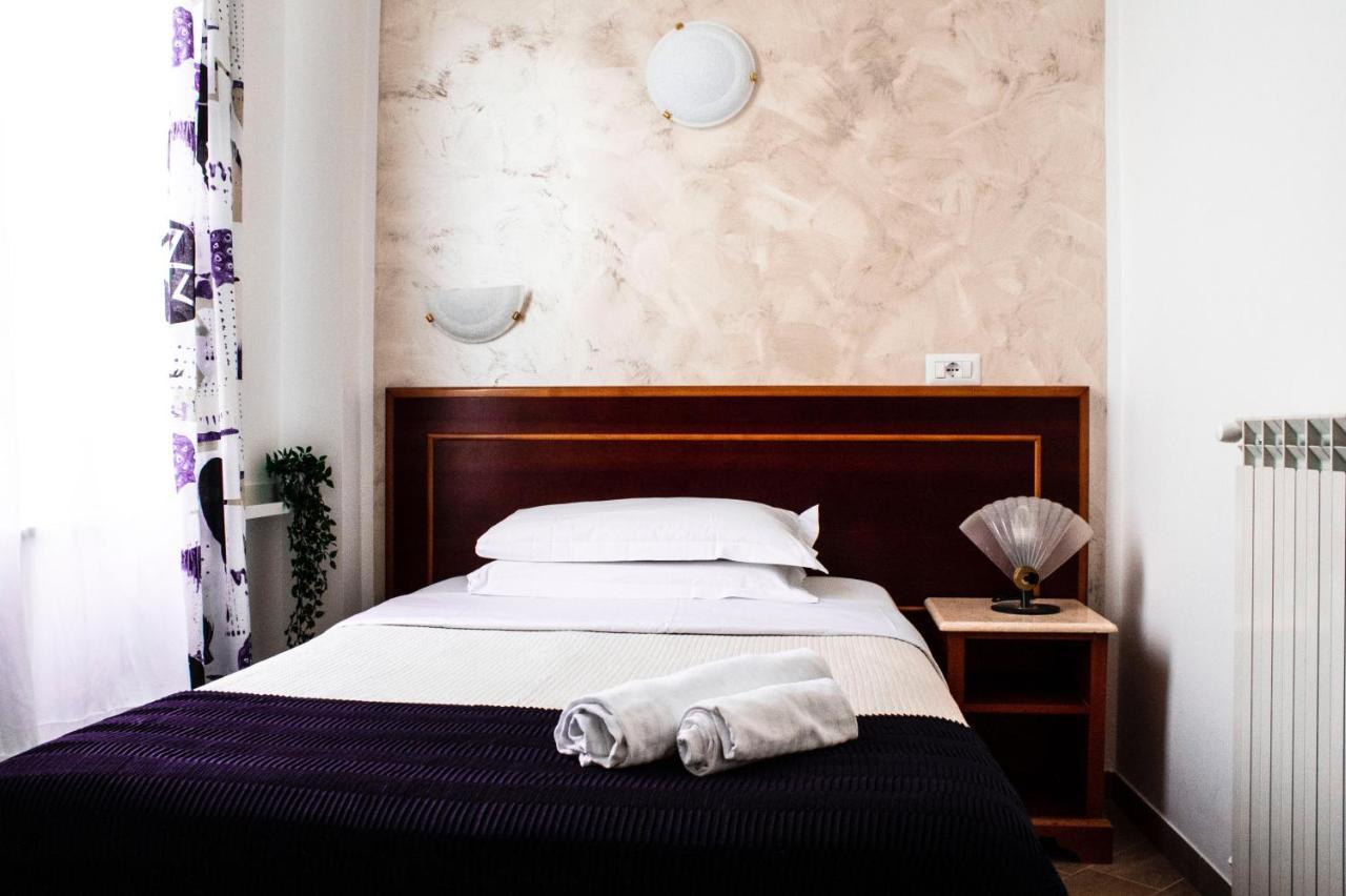 Hotel Capri Róma Kültér fotó