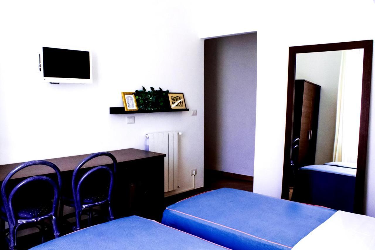 Hotel Capri Róma Kültér fotó